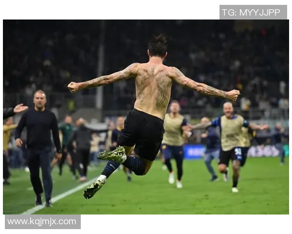 足球明星的传奇人生与场上风采解析