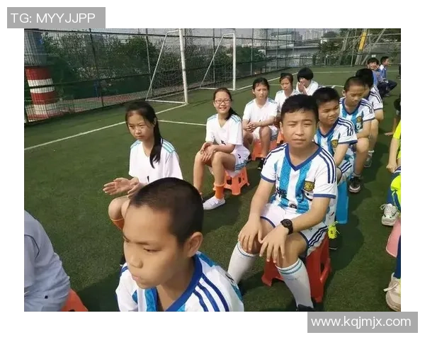 足球明星洗脚瞬间大集合让你领略他们生活中的另一面