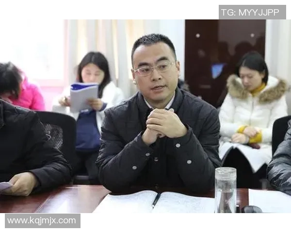 陈静回顾足球生涯的辉煌与挑战分享个人成长与未来展望